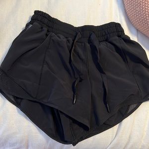 Lululemon Hotty Hot 4”